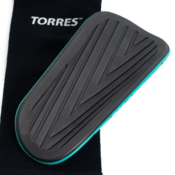 Щитки футбольные TORRES Pro за 1&nbsp;972 ₽ в Нижнем Тагиле